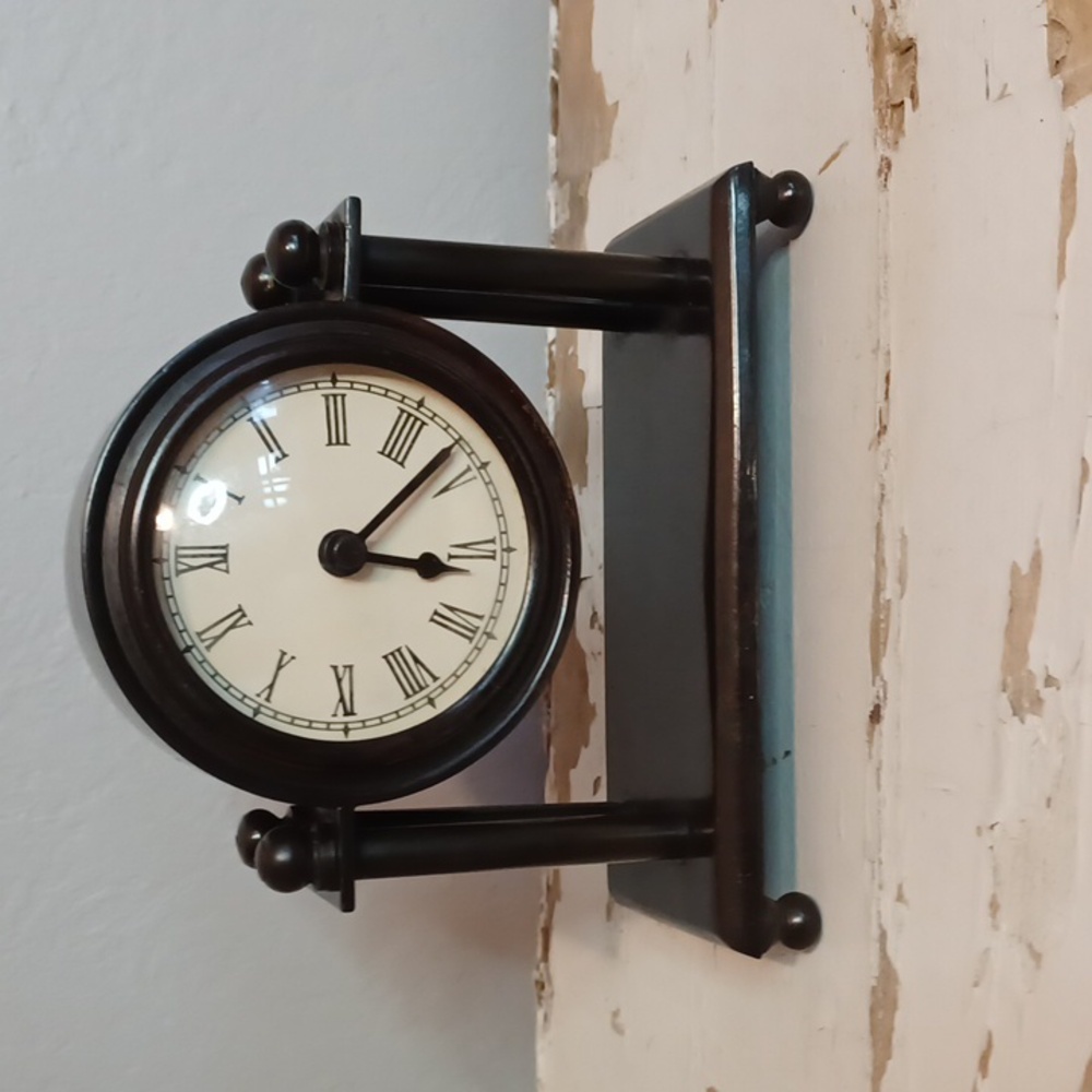 Vintage Table Clock